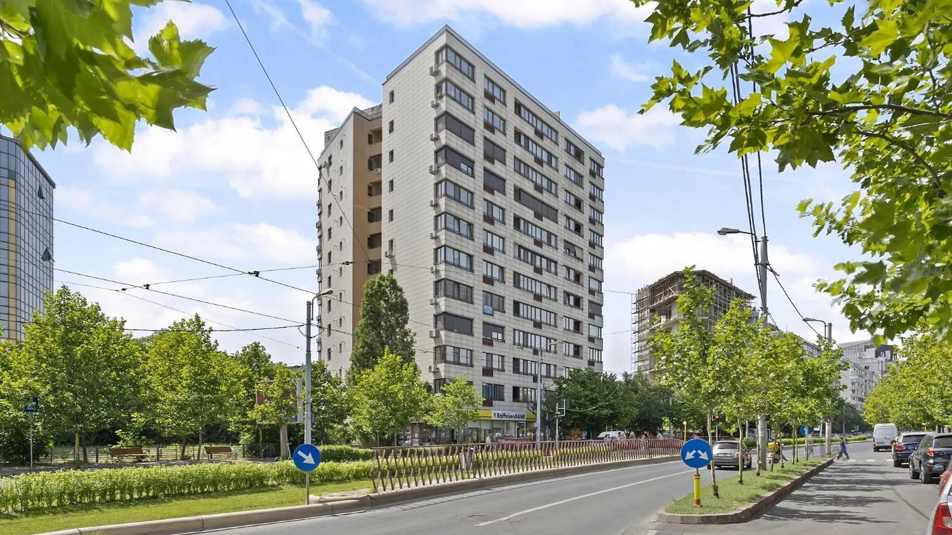 Rh Apartment - Opposite Bucharest Mall, Metro, Balcony - Rh Living