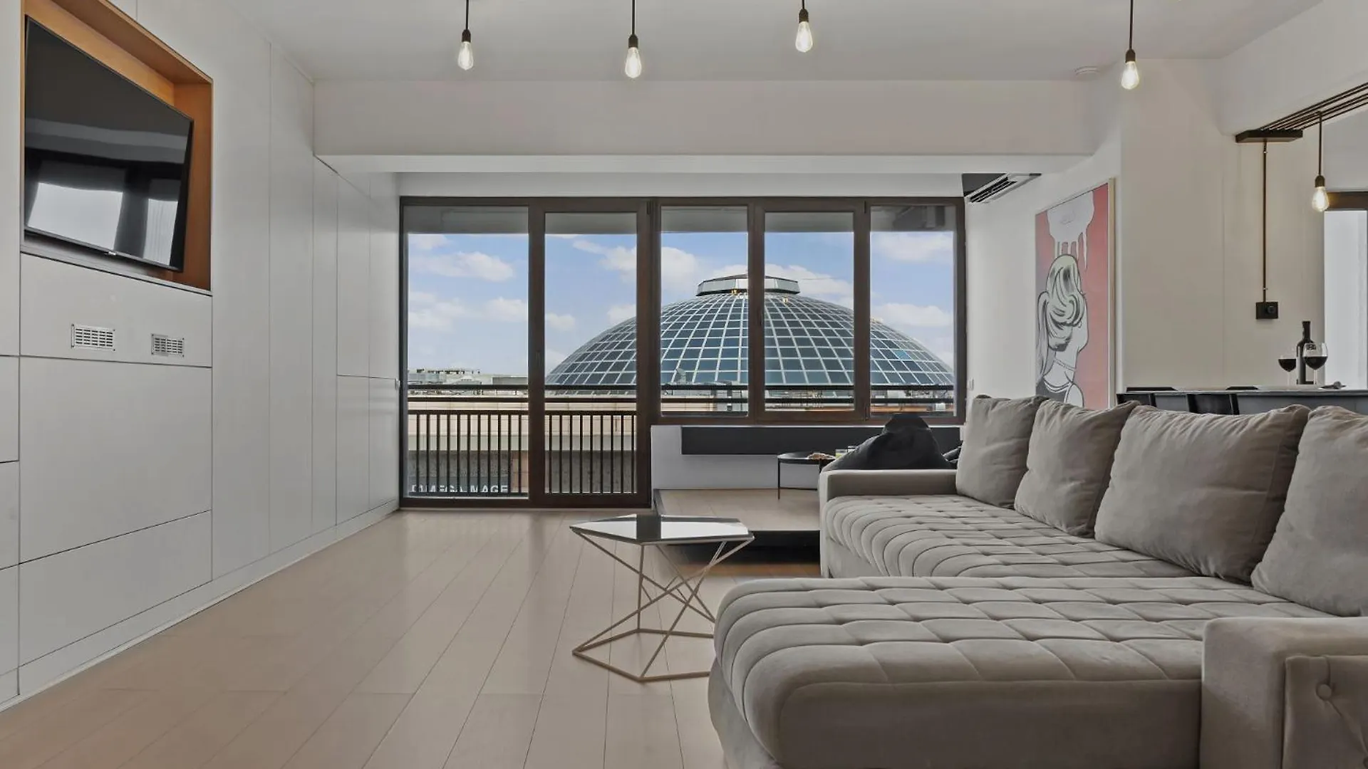 Rh Apartment - Opposite Bucharest Mall, Metro, Balcony - Rh Living 0*,  România