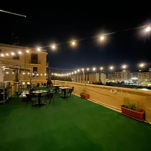 Domus Nikolai 2*, Bari Italia